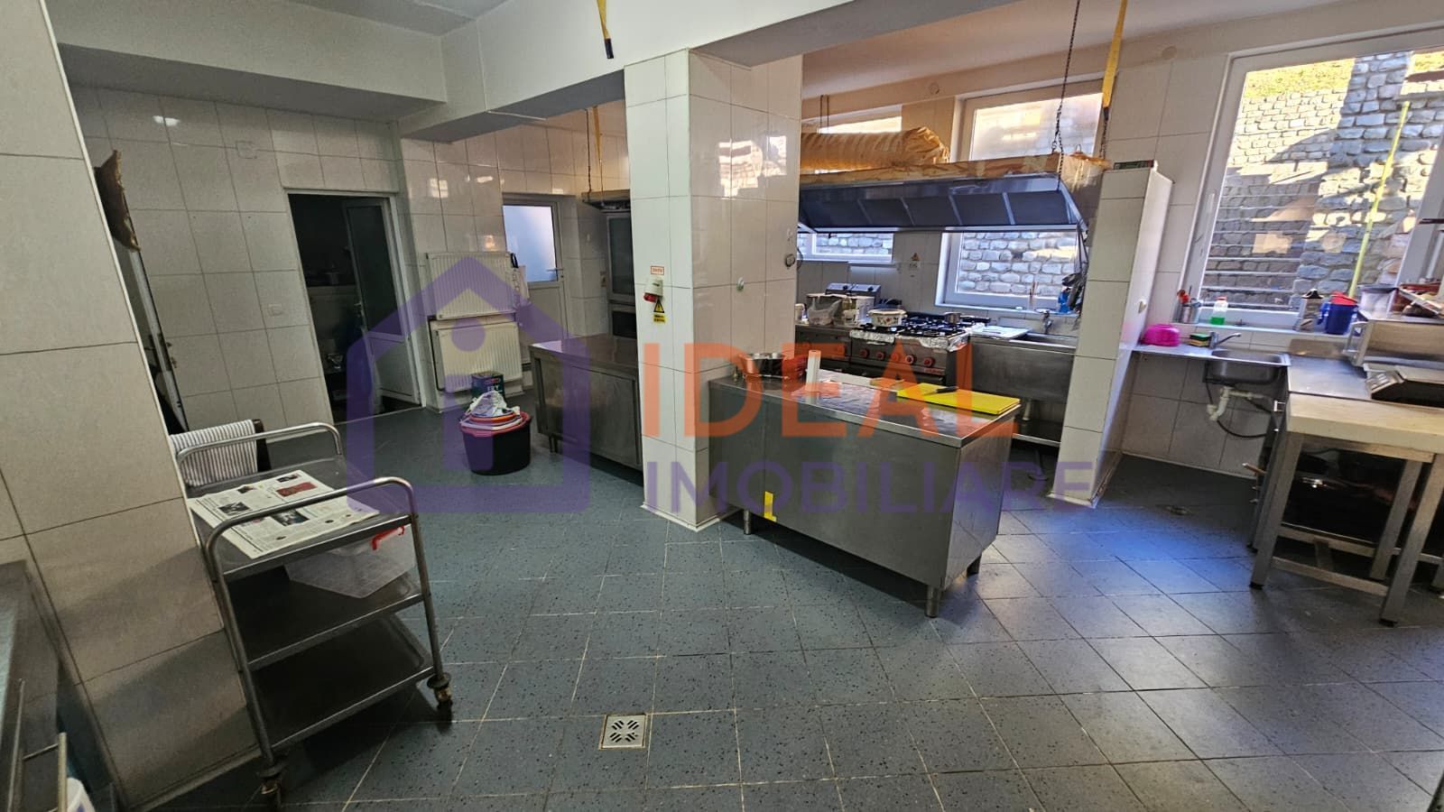 Complex turistic complet funcțional | Piscină, restaurant, 1.800 m - Poză 14