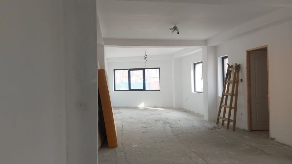 Casa/Vila 6 camere Piata Victoriei, Buzesti / An 2023 - Poză 46