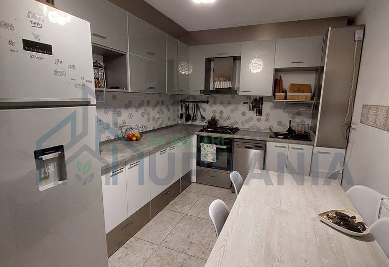 Casa, 93 m²,  - Poză 2