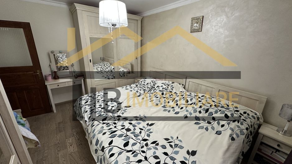 Vila cu 8 camere de vanzare, teren 1580mp, Zona Praid - Poză 33