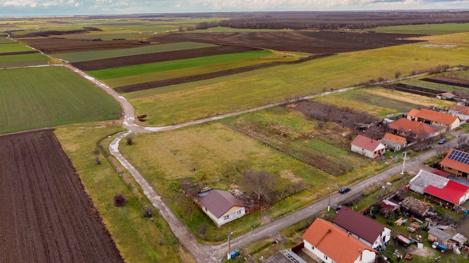 Loc de casă în Felnac - Poză 2