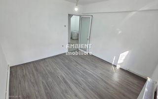 DE ÎNCHIRIAT - Spațiu birouri - Apartament cu 3 camere, parter, zona CENTRU; - Poză 4