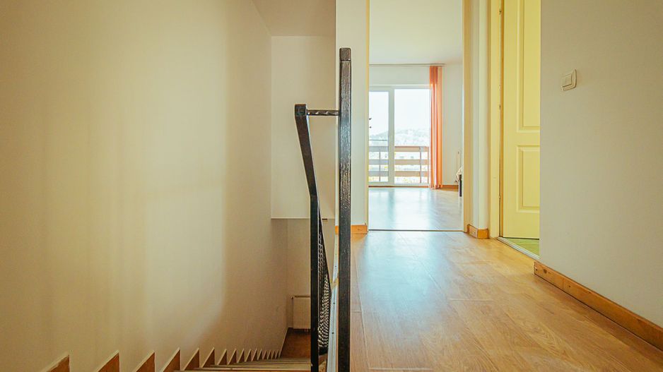 Exclusivitate - Sanpetru, casa cu priveliște deosebită - Poză 13