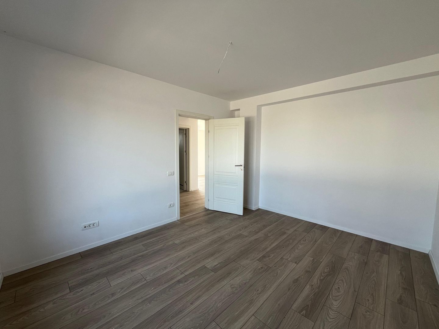 Vila pentru cei care vor spațiu, natură și acces rapid către București - Poză 14