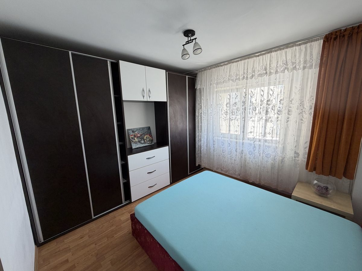 Apartament 2 camere in zona Pantelimon - Piata Delfinului cu boiler - Poză 1