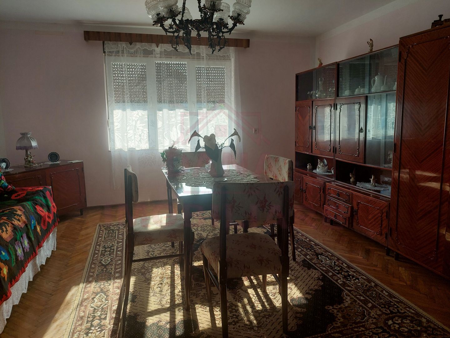 CASĂ 5 CAMERE\ OȚELU-ROȘU\ZONA CIREȘA \ COMISION 0% - Poză 1