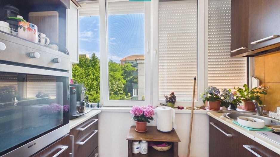 Decebal – PB 3 camere renovat modern - Poză 13
