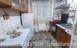 Casă de cărămidă, cu 4 camere, 417mp teren, lăngă Gara de Sud, Tecuci - Poză 11