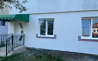 SPAȚU COMERCIAL 34 MP CAMPULUNG VIZAVI DE CENTRU MEDICAL CLUBUL SANATĂȚII - Poză 25