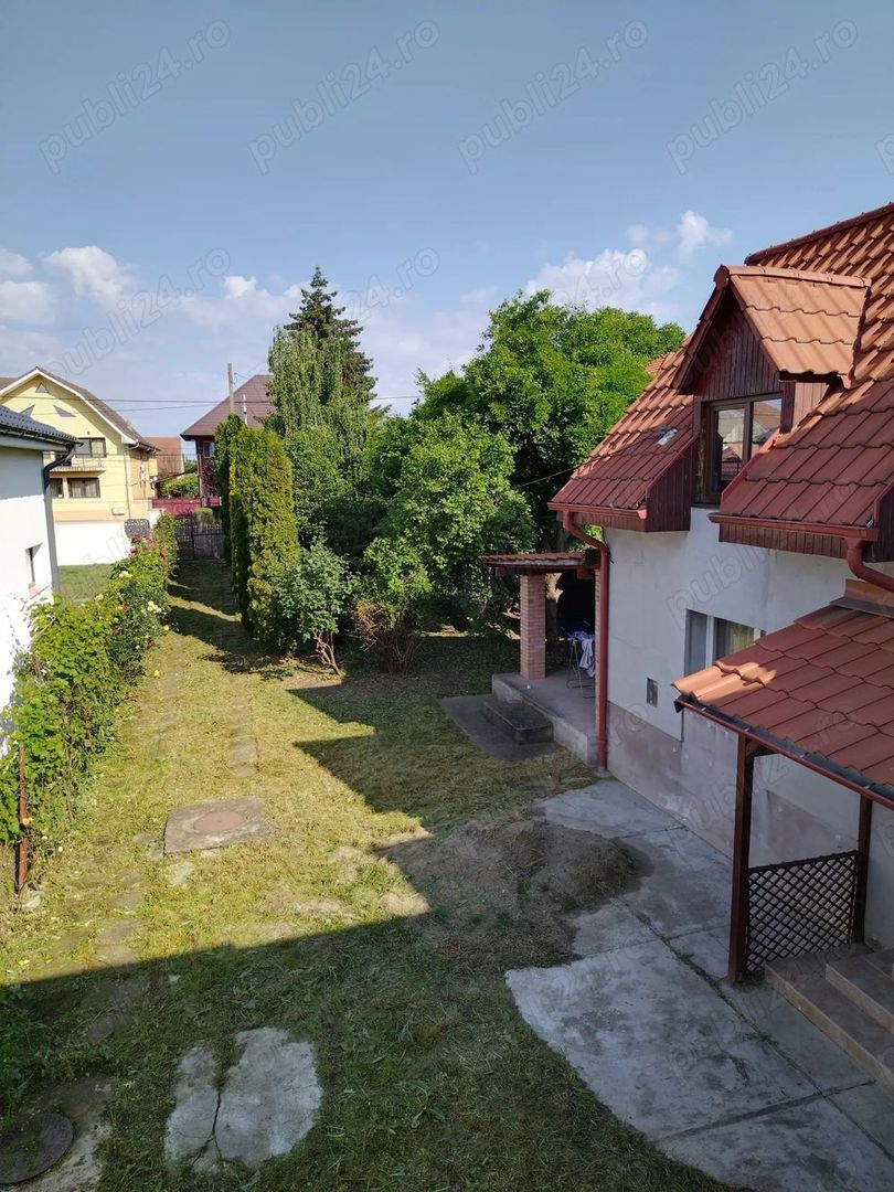 Casa, gradina si garaj. - Poză 7