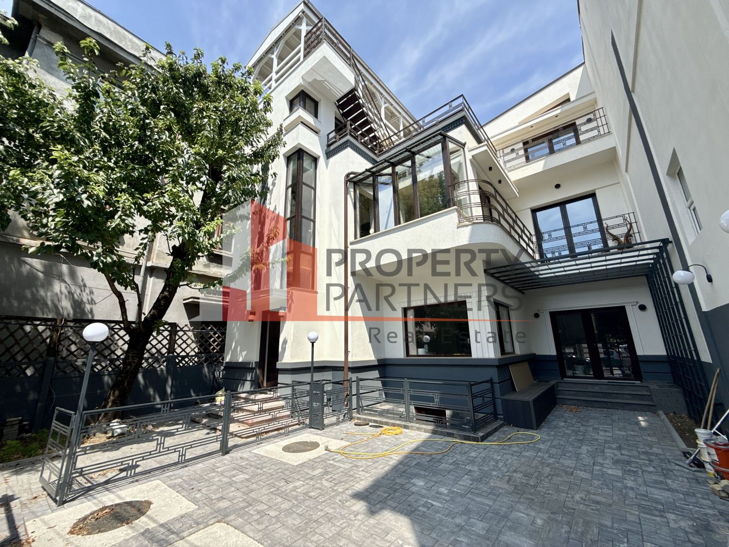 Apartament elegant într-o vilă complet renovată – Strada Popa Soare 35 - Poză 1