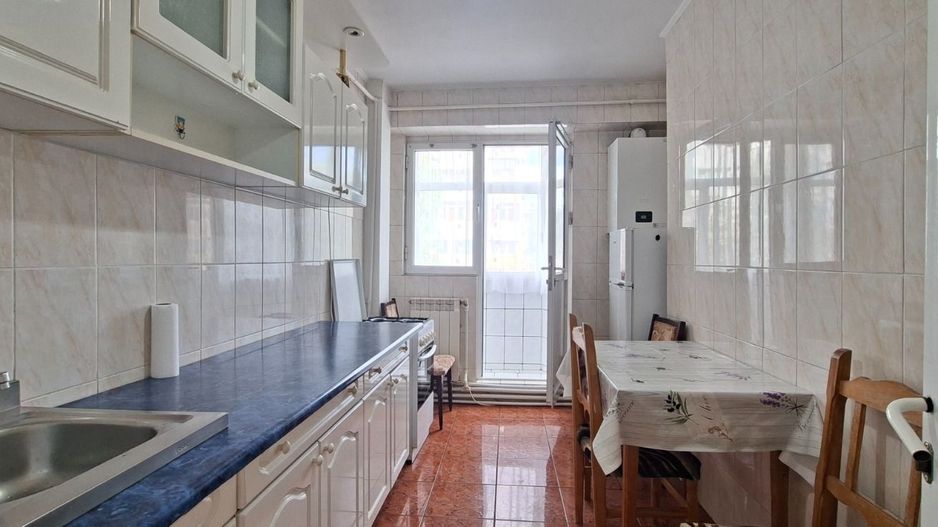 De inchiriat apartament cu 2 camere Micro 14, etaj 1, 350 euro - Poză 4