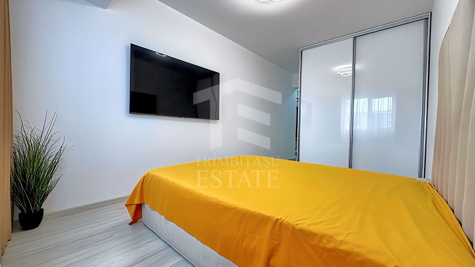 3 camere decomandat bucatarie inchisa 79mp Grand Arena parcare inclusa - Poză 2