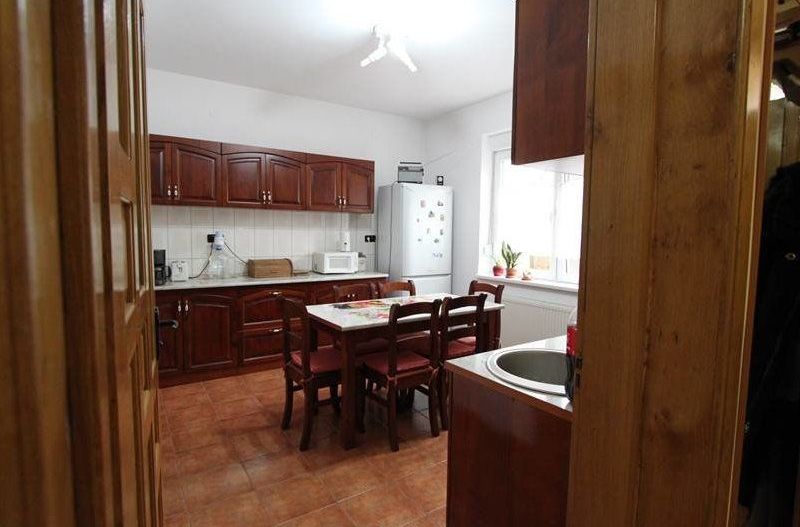 VILA ZONA MIRCEA CEL BATRAN - Poză 1