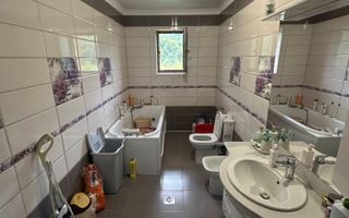 Vila cu 8 camere de vanzare, teren 1580mp, Zona Praid - Poză 36