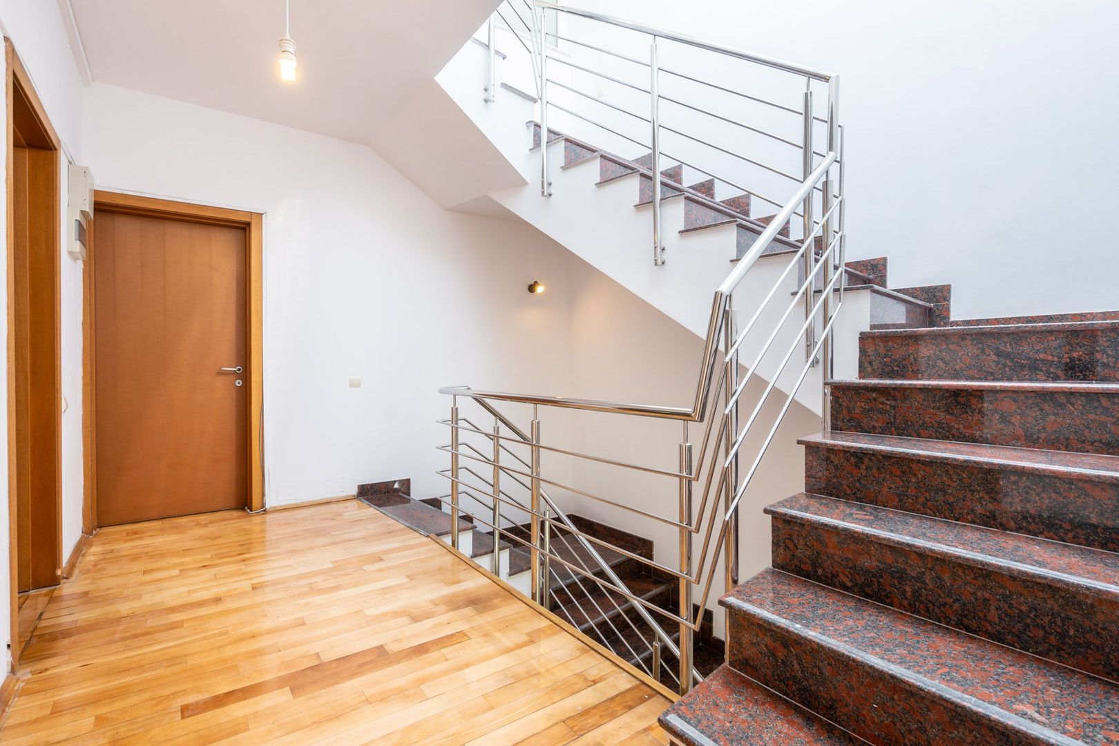 COMISION 0% - Dorobanti-Pta Romana - vila 2001, 290mp utili, garaj, terasa - Poză 10