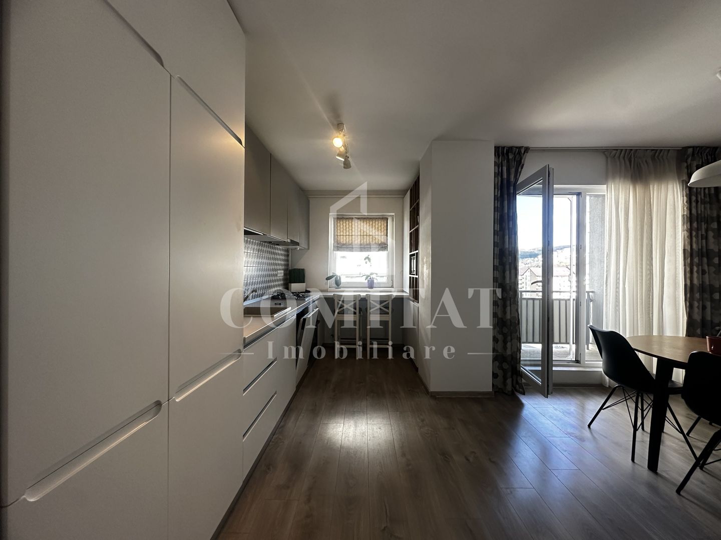 Apartament la cheie | Etaj intermediar | Zona BMW Floresti - Poză 6