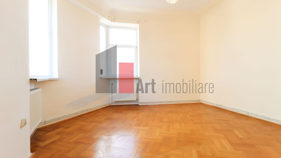 Apartamentul "DEKORA", bloc Art Deco, interior compartimentat de exceptie - Poză 11