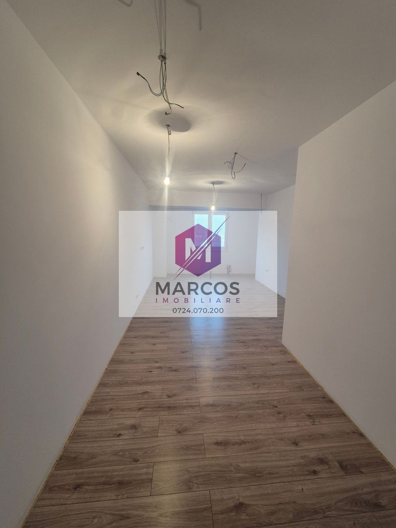 Pethouse de închiriat in centru Resitei - Poză 5