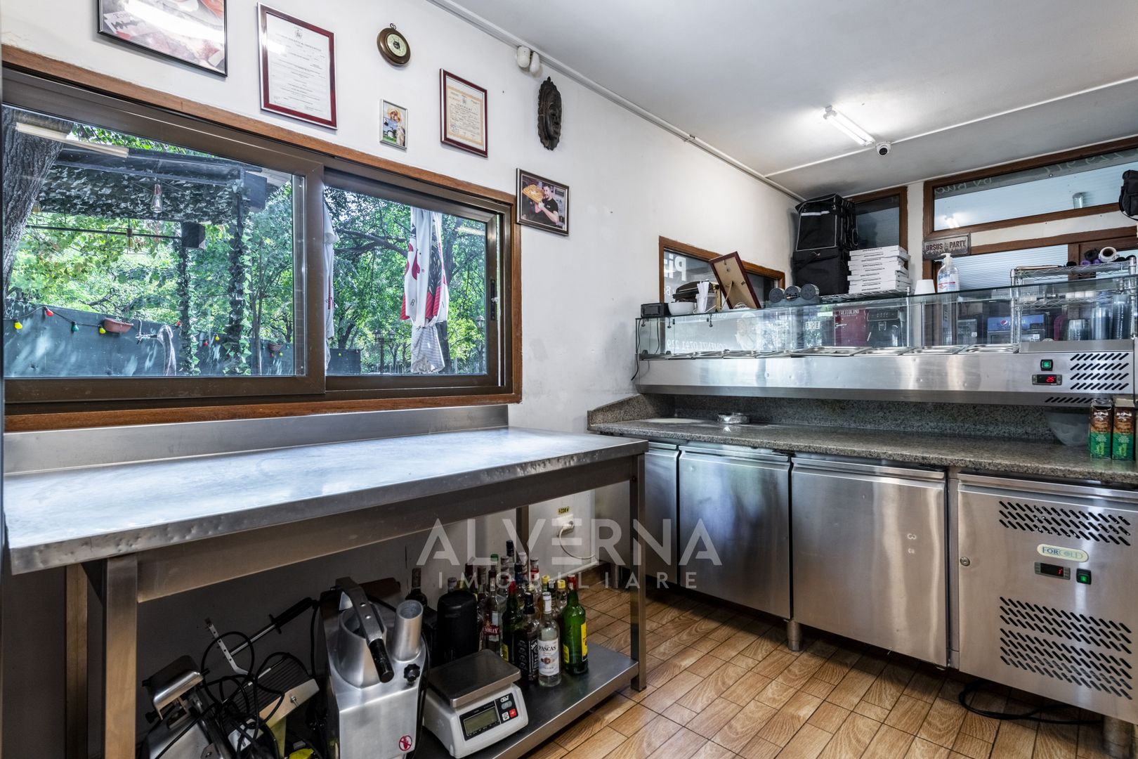 Afacere / Pizzerie de vanzare complet echipata + terasa | Camil Ressu - Poză 9