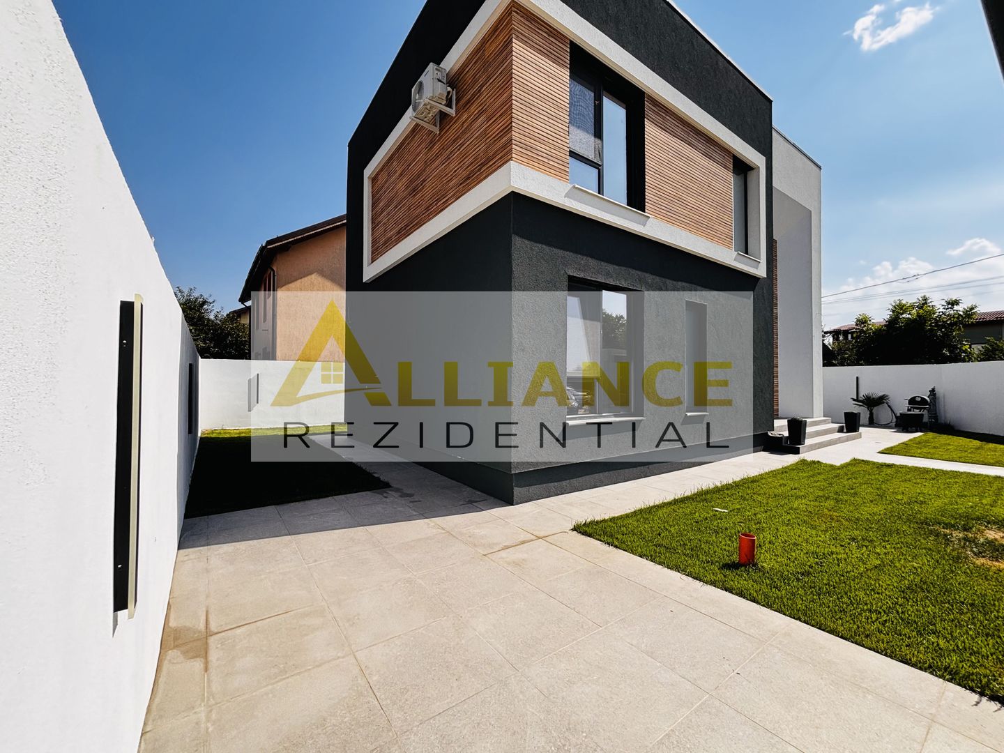 Casa  individuala cu piscina incalzita  5 camere 120 mp utili 280 - Poză 2