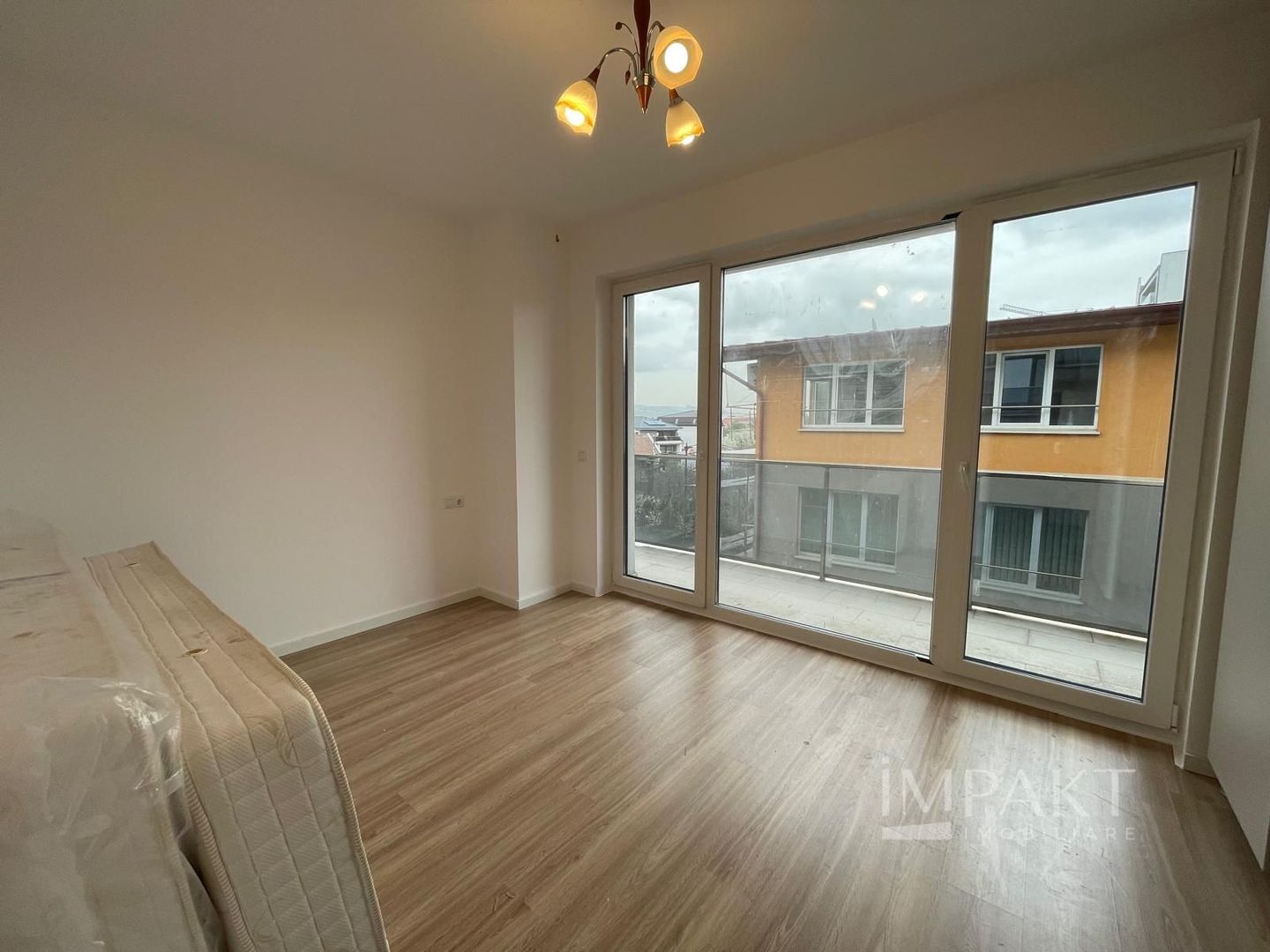 Apartament 3 camere zona Marasti/Bulgaria cu parcare inclusă - Poză 4