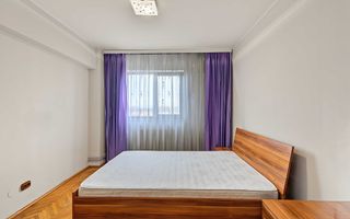 Apartament cu 3 camere decomandat etaj intermediar - Poză 7