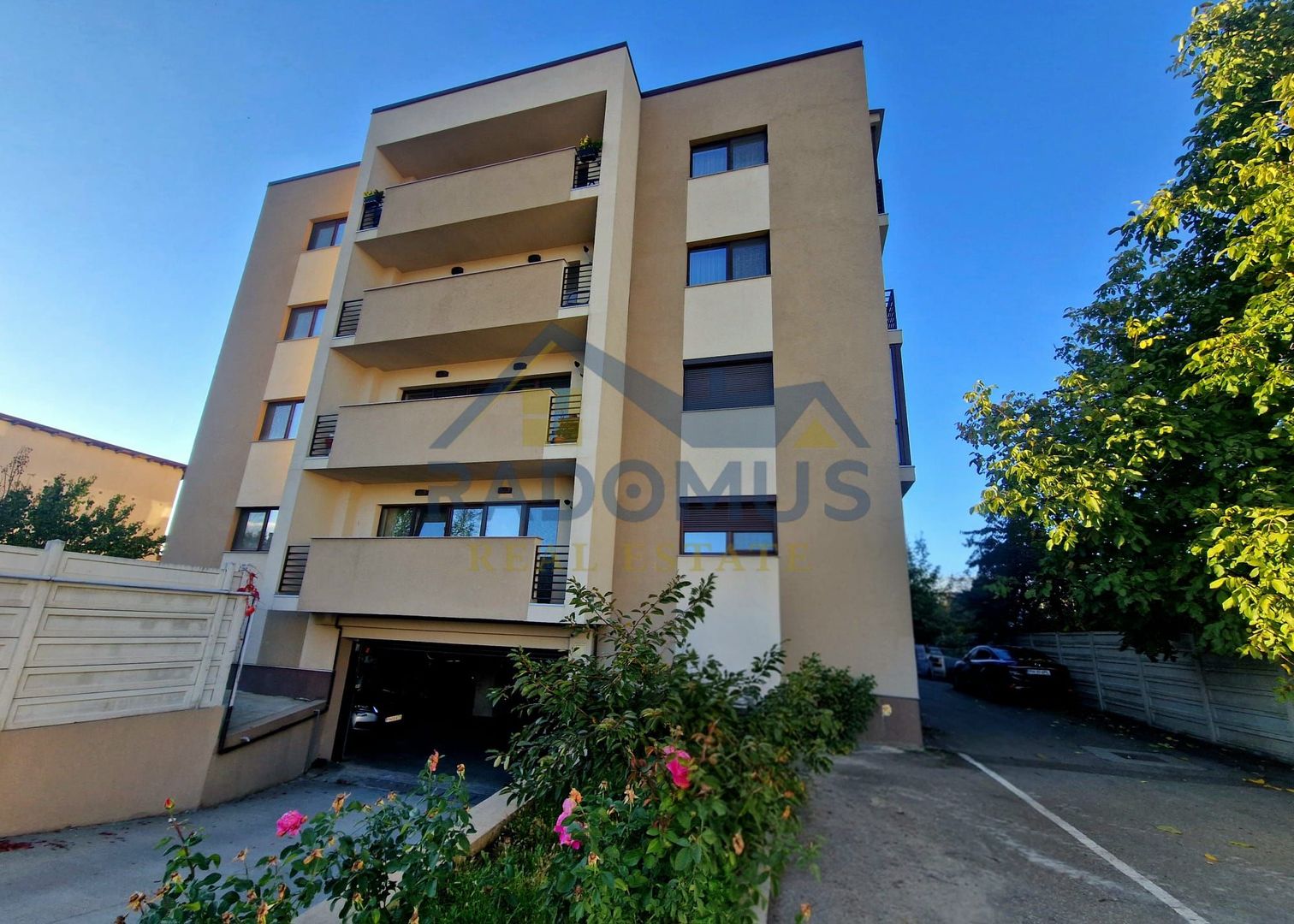 Apartament modern 2 camere de închiriat – Ploieşti -Garaj Subteran - Poză 1