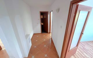 3 camere decomandat la etajul 1 in 1 Mai an 1985 centrala - Poză 7