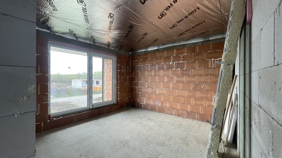 CASA LA ROȘU 220 MP | ZONA RETRASA CU VEDERE PANORAMICA| MARGINEA - Poză 10