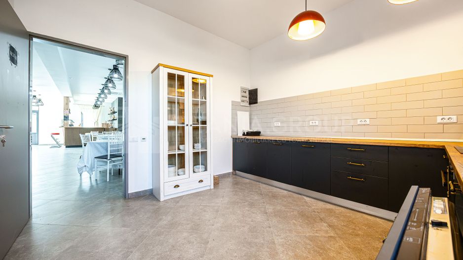 Vila 5 dormitoare | Pensiune | Proprietate versatilă în Marcus, Brașov - Poză 21