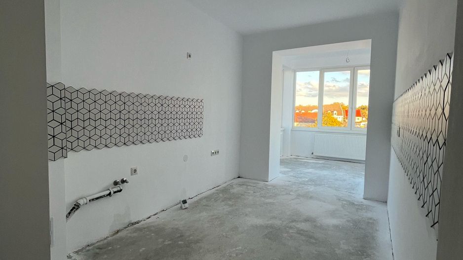 Ag EUROPA vinde ap 4 cam 140mp la etajul 4 în zona CENTRALA . - Poză 3