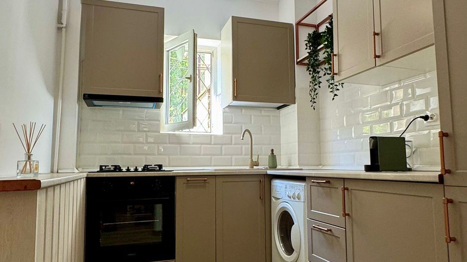 APARTAMENT 2 CAMERE |  CALEA VICTORIEI | COMPLET MOBILAT SI UTILAT - Poză 5