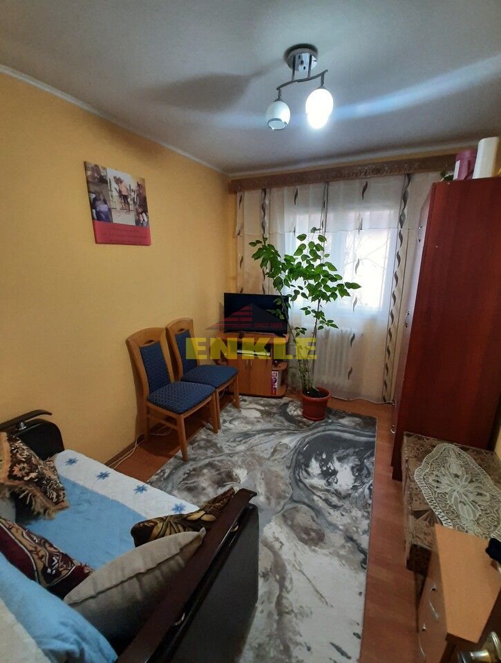 Casa cu 3 camere de vanzare in Botosani 156 mp cu teren 1100 mp - Poză 2