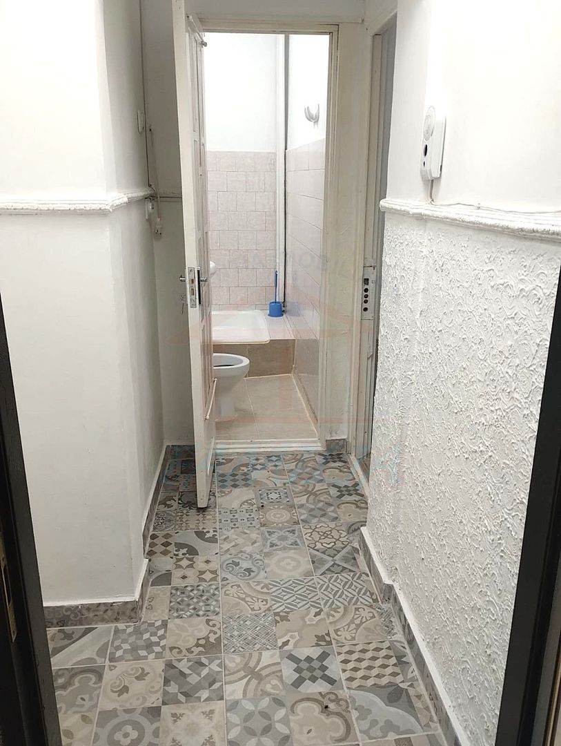 Garsonieră de închiriat – Micro 19, parter | Ideală pentru elevi, stud - Poză 3