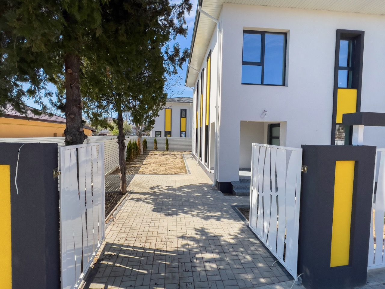 Individuala 146m2 utili, 450 curte, CENTRAL Tunari, 0% comision - Poză 5