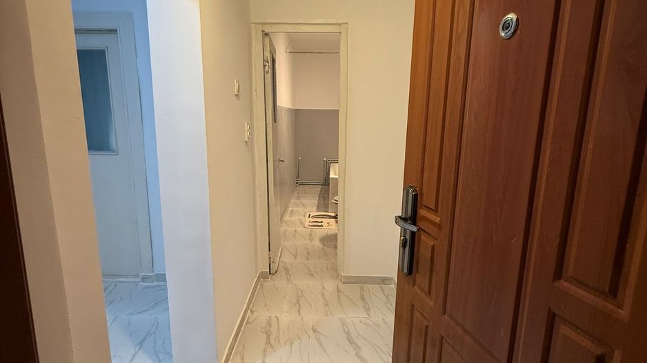 De vanzare apartament cu 2 camere, etaj 4/4, recent renovat, 33.000 euro - Poză 9