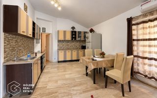Casa individuala cu garaj si teren 556 mp, str Desseanu - Poză 9