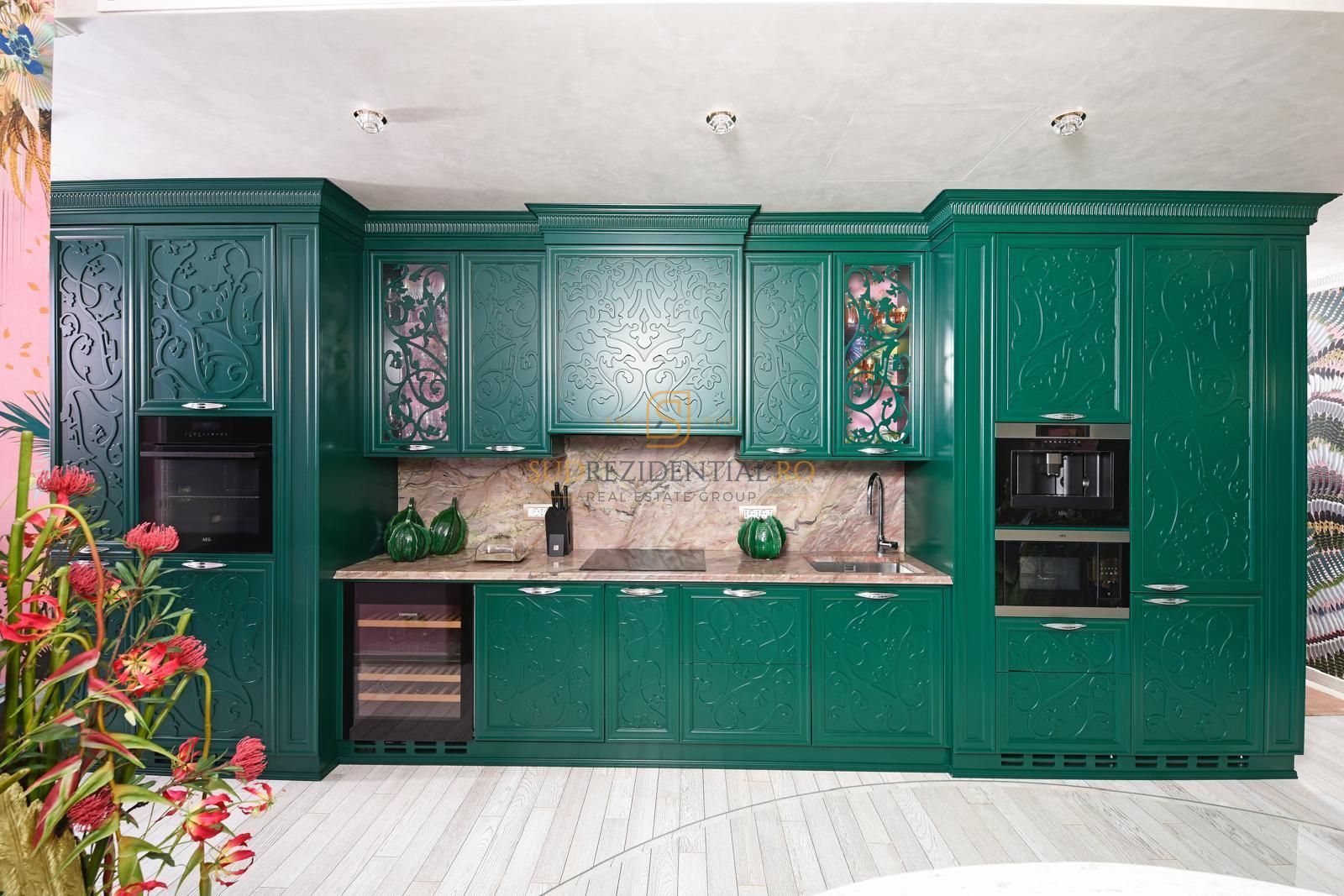 Resedinta de Lux Rococo, 4 camere, Panorama Superba catre Mare - Poză 9