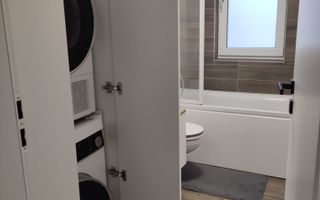 Apartament cu 3 camere, 2 bai si loc de parcare - Poză 13