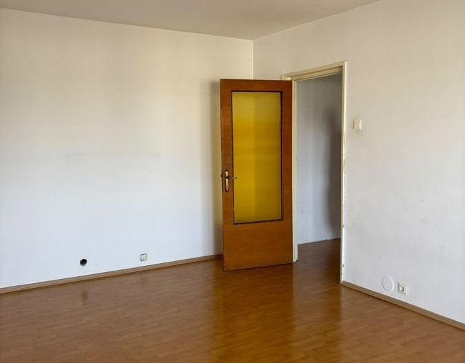 APARTAMENT LUMINOS METROU ZONA AVIATIEI - Poză 2