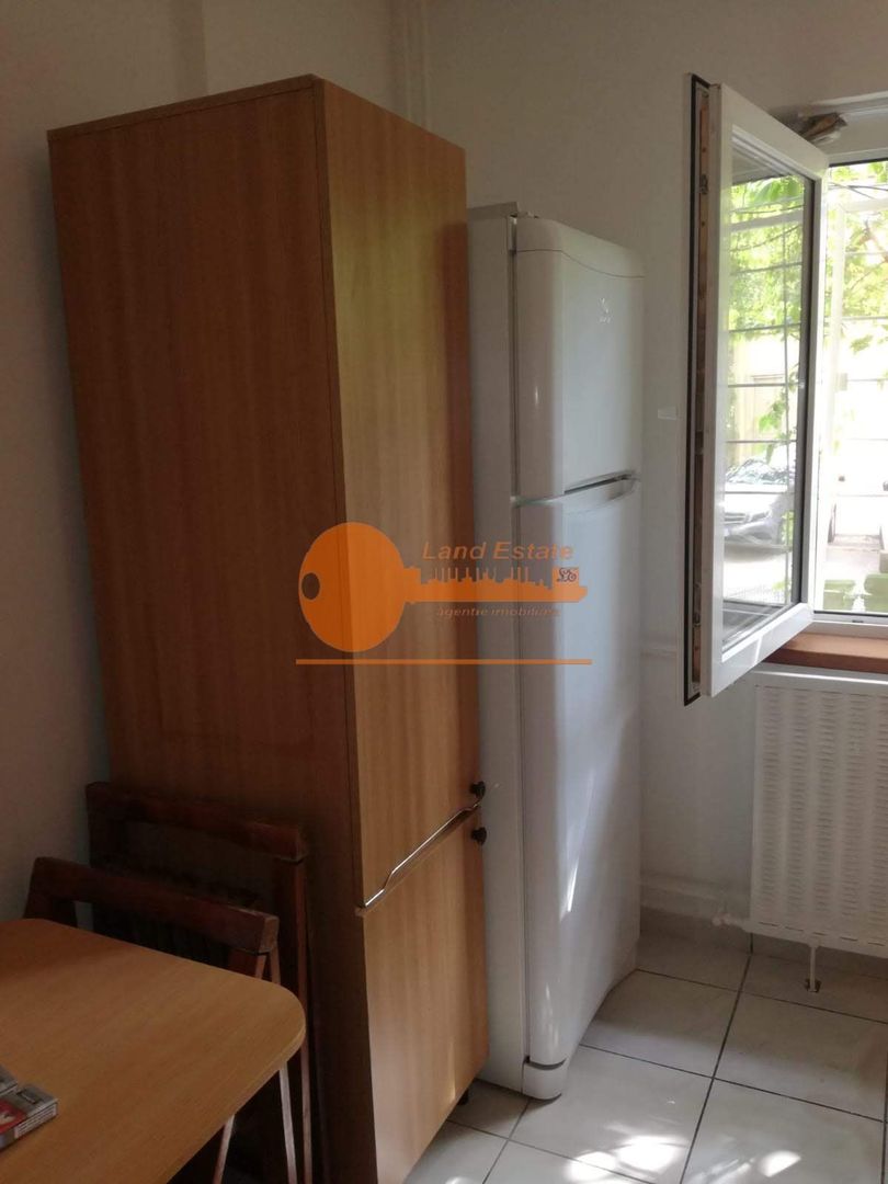 Vanzare Garsoniera Dristor ( bloc 1992 ) - Poză 4