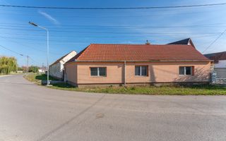 Casă individuală de renovare în Bod, Brașov - Poză 18