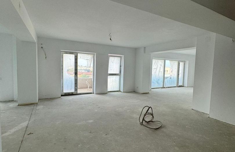 Duplex 5 camere 251 MP 8 Parcari Ștefan cel Mare - Parcul Circului - Poză 4