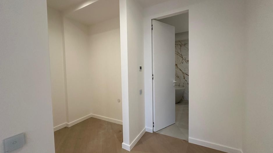 Apartament 3 camere de vanzare - Promenada Mall - Poză 4