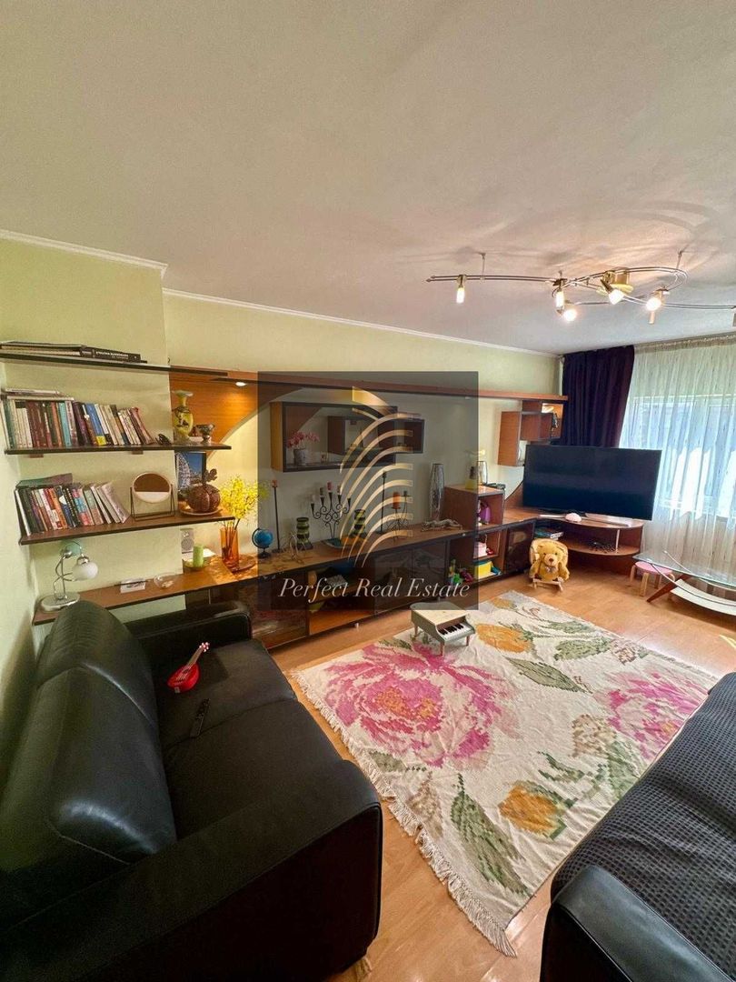 Apartament 3 camere decomndat zona Far - Poză 2