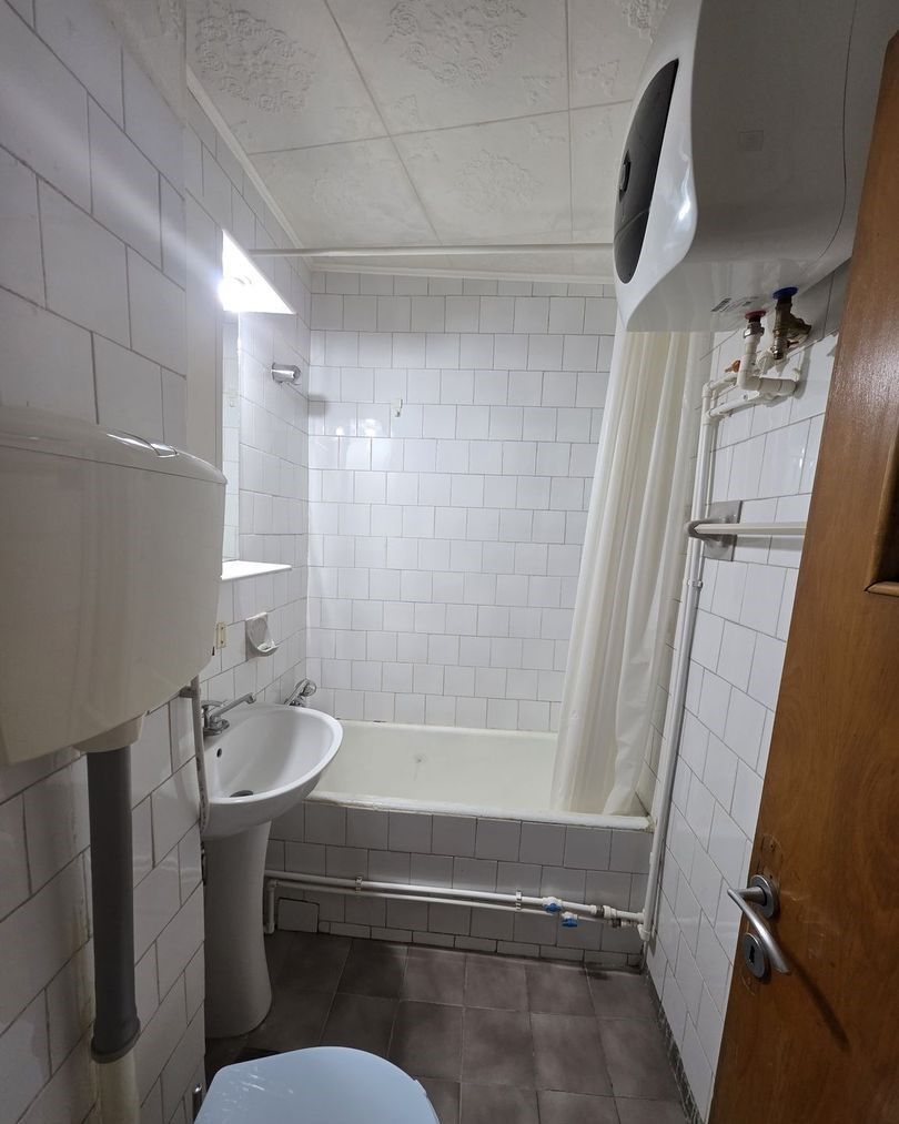 GARSONIERA COCHETA METROU ZONA FERDINAD - Poză 7