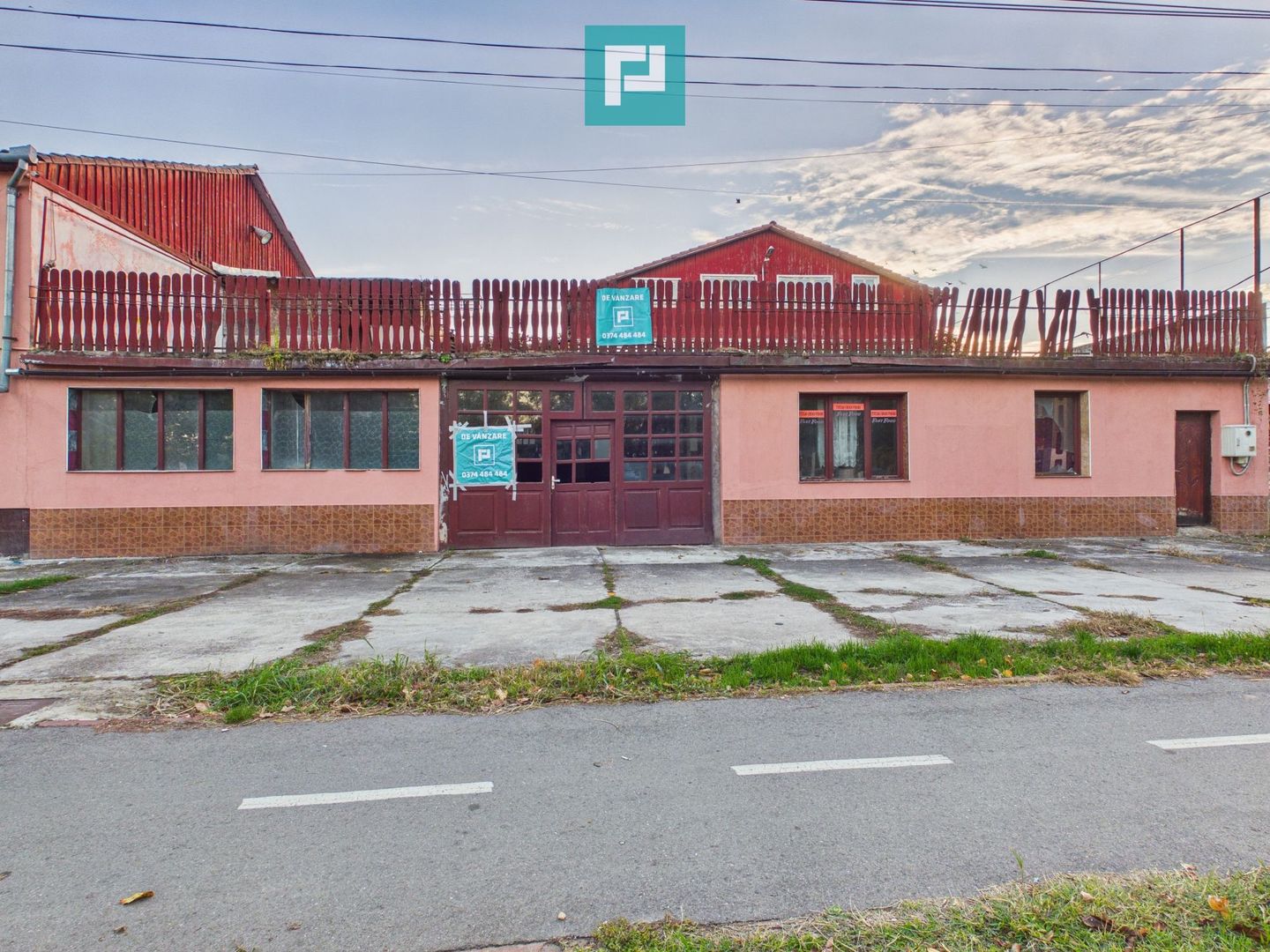 Proprietate impresionantă Sântana - 3500 mp utili - Poză 5