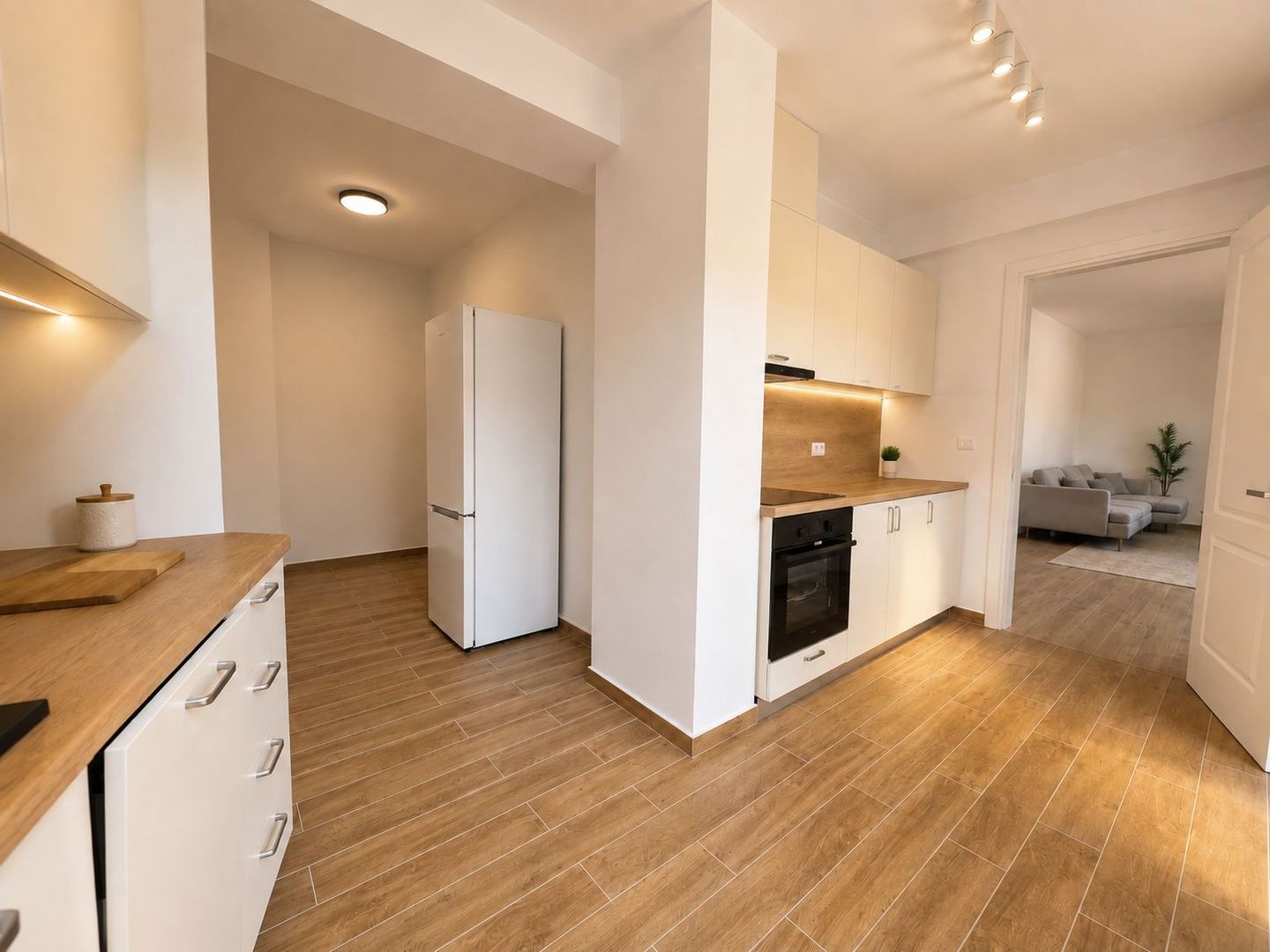 Apartament 4 camere de închiriat Armenească – Universitate NOU - Poză 4