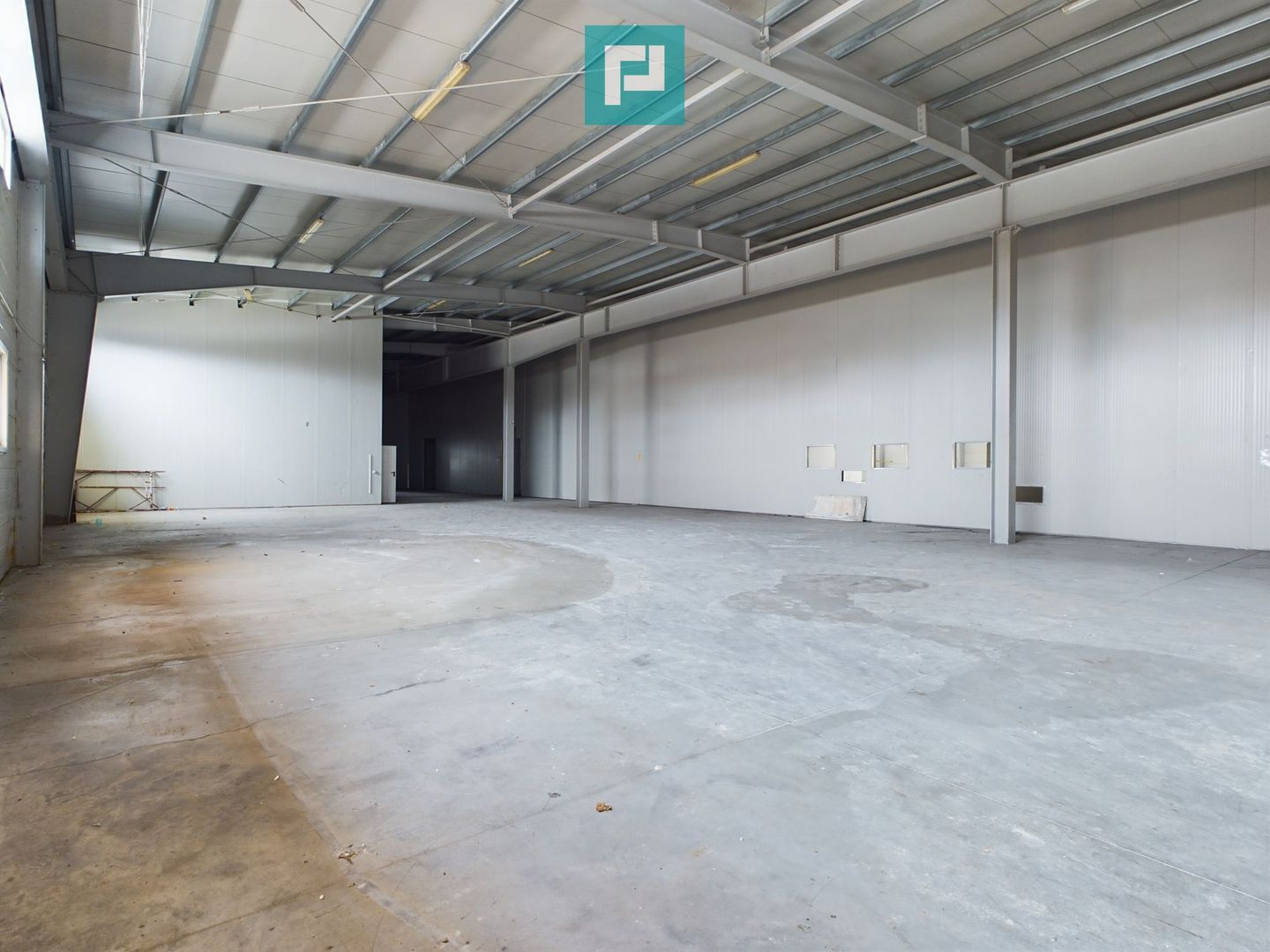 Spațiu industrial 2.750 mp utili - Poză 3